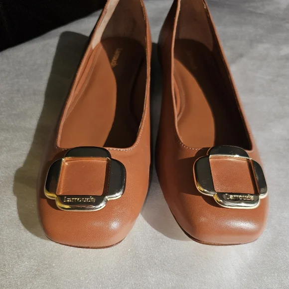 Larroude Maria Flats Shoes in Brown CaramelSz 8.5